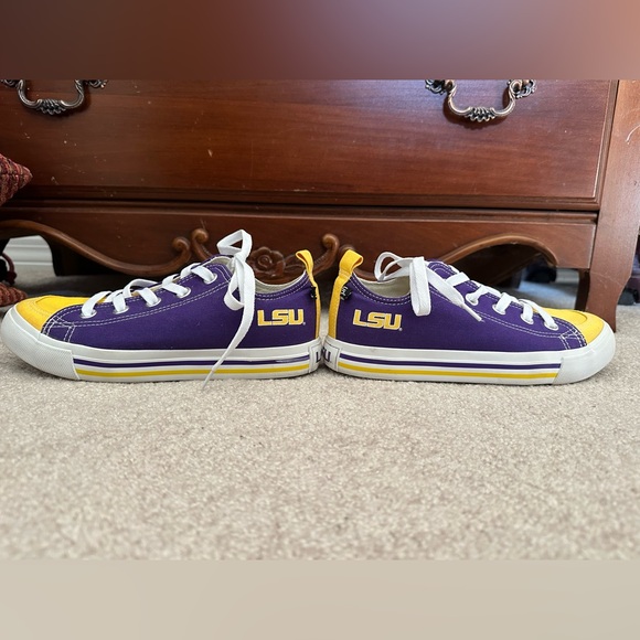 LSU sneakers. Size 6. - Picture 3 of 6
